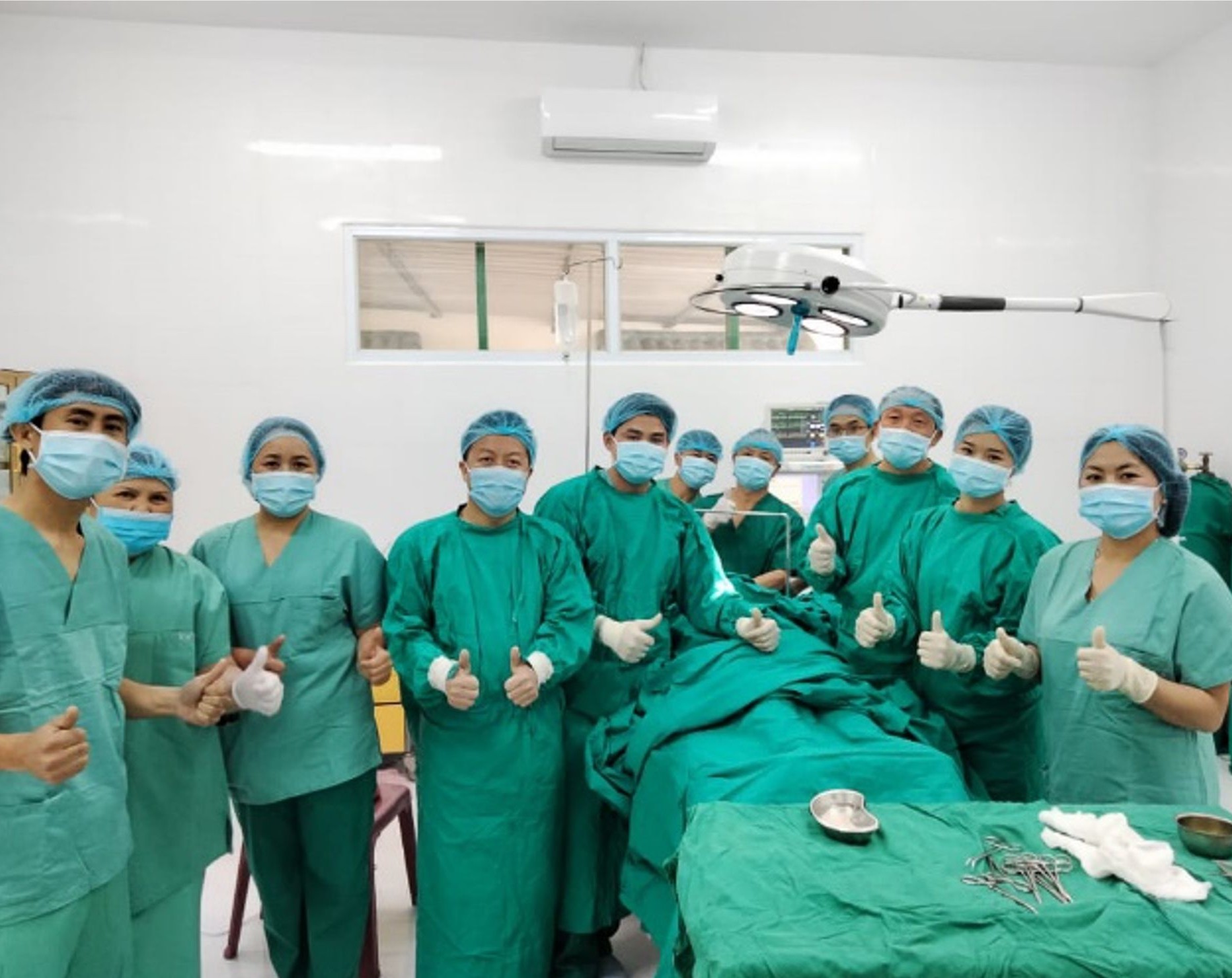 Die wichtigste Tätigkeit des Swiss Laos Hospital Project ist die Aus- und Weiterbildung von ÄrztInnen, Pflegenden und Hebammen.