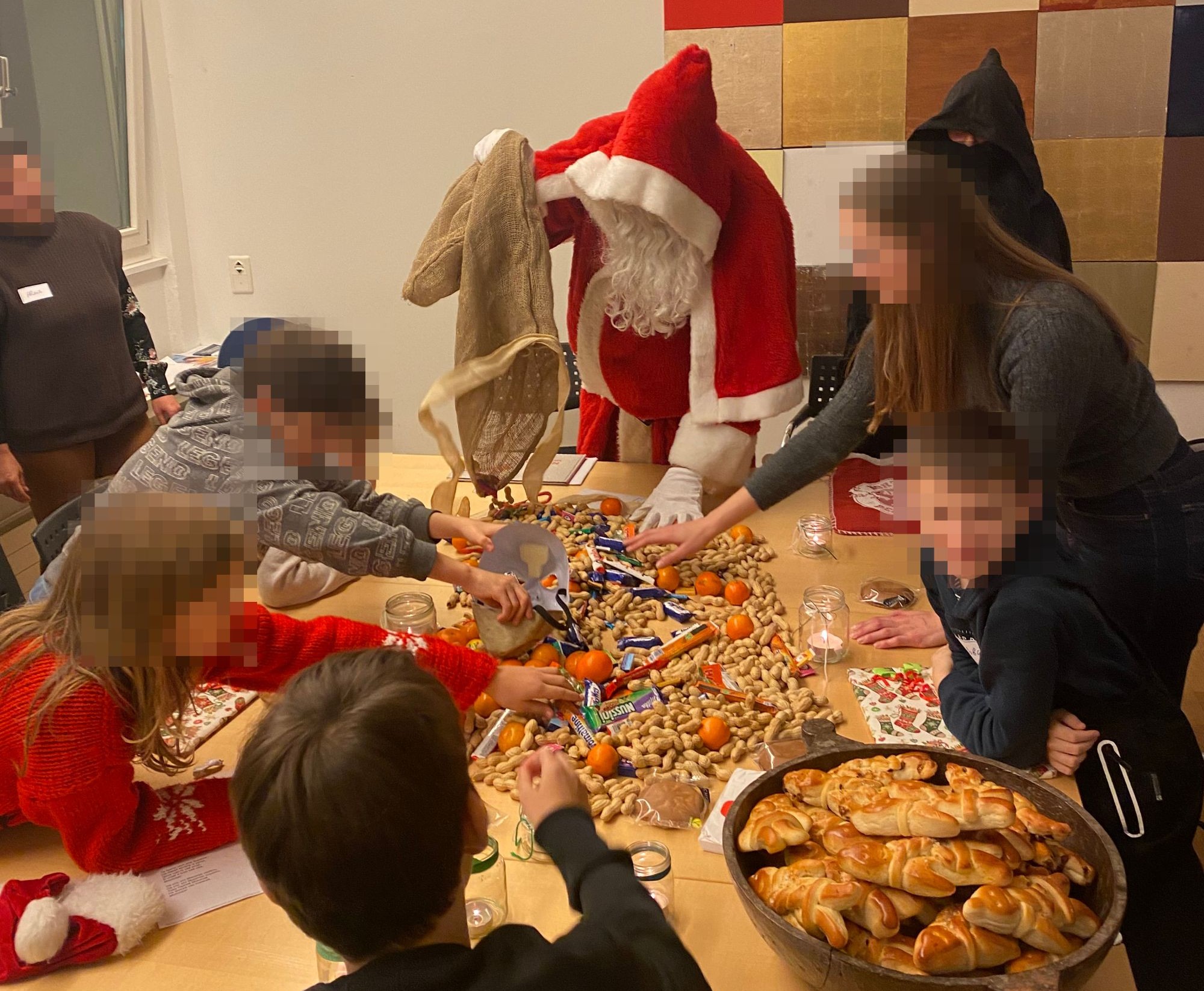 Rotary-Mitglieder organisierten Nikolausanlässe für ukrainische Kinder und Jugendliche.