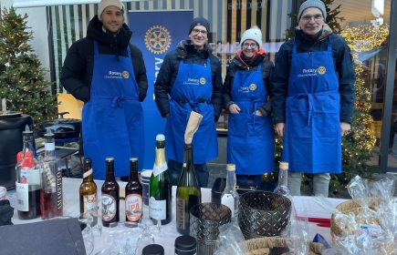 Mit Engagement und guter Laune (v.l.n.r.): Claudio Strohmaier, Marco Furrer (OK), Petra Kramer (OK), Marc Eckold