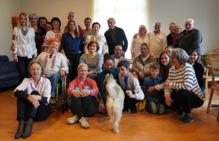 Die Behindertengruppe «Open Hearts» lud die Mitglieder der beiden Rotary Clubs als Dankeschön zum Osterkaffee ein.