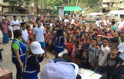 ShelterBox mit der Soforthilfe in Indonesien 