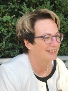 Ursula Gervasi, Distriktsekretariat
