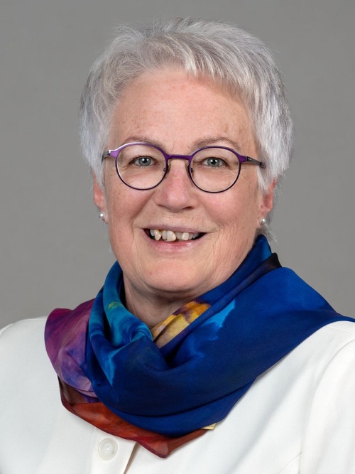 Ursula Gervasi, Distriktsekretariat